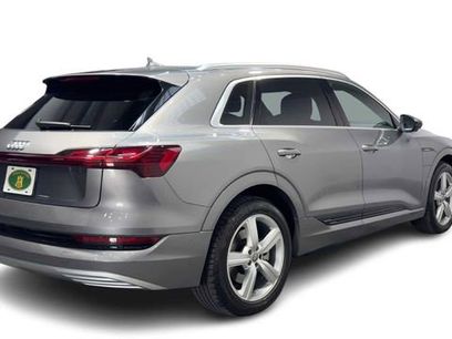 Used 2019 Audi e-tron Prestige w/ Prestige Package