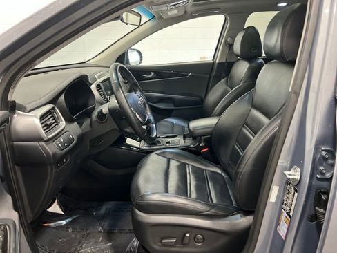 Used 2020 Kia Sorento EX image 12