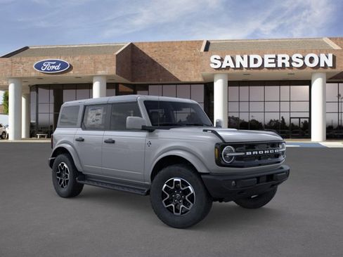 New 2026 Ford Bronco Outer Banks image 7