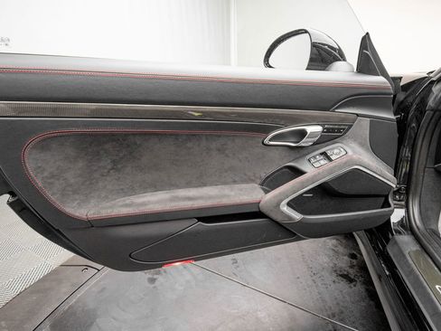 Used 2015 Porsche 911 Cabriolet image 35