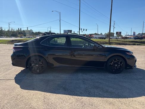 Used 2022 Toyota Camry XSE image 1