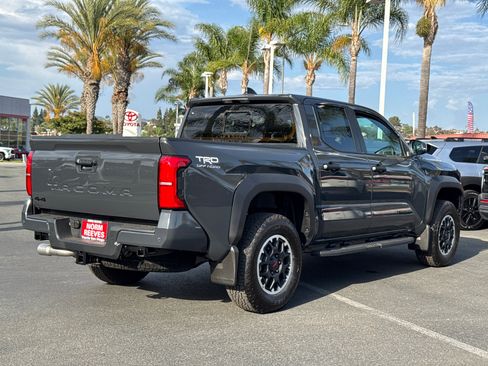 New 2026 Toyota Tacoma TRD Off-Road AWD/4WD image 13