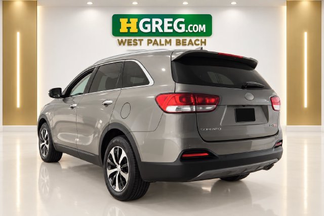 Used 2017 Kia Sorento EX FWD image 2