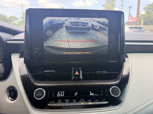 Used 2025 Toyota Corolla SE FWD image 35