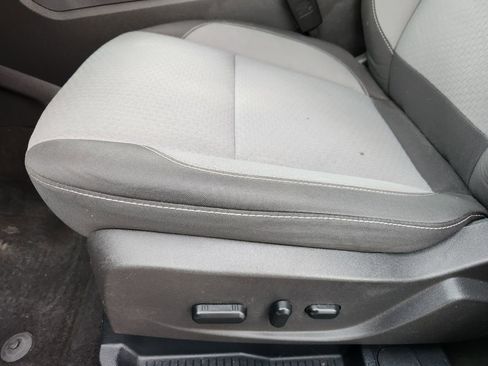 Used 2017 Ford Escape SE w/ Equipment Group 201A image 26