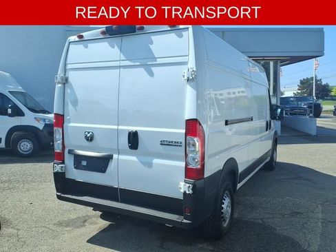 Used 2025 RAM ProMaster 2500 w/ Convenience Group FWD image 5