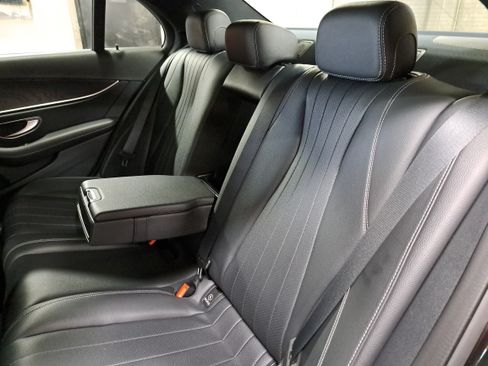 Used 2021 Mercedes-Benz E 350 4MATIC Sedan image 15