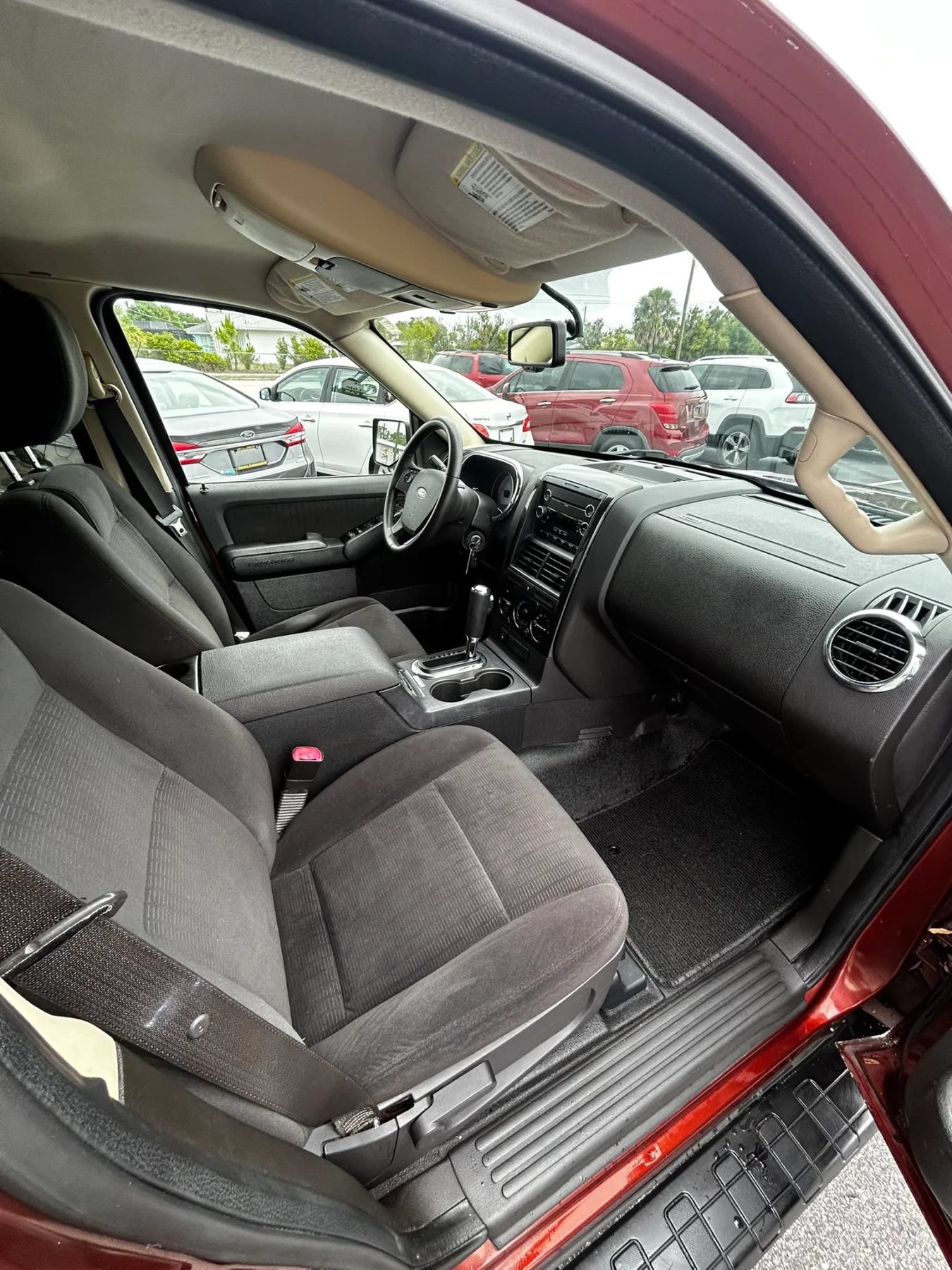 Used 2010 Ford Explorer Sport Trac XLT RWD image 21