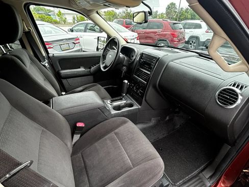 Used 2010 Ford Explorer Sport Trac XLT RWD image 21