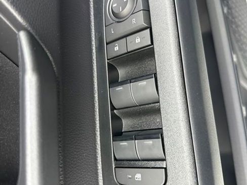 New 2026 Toyota 4Runner SR5 image 18