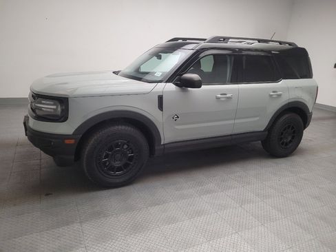 Used 2022 Ford Bronco Sport Outer Banks w/ Tech Package AWD/4WD image 2