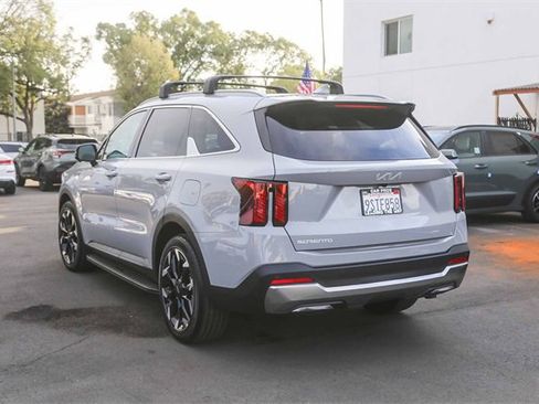 Certified 2025 Kia Sorento SX image 8