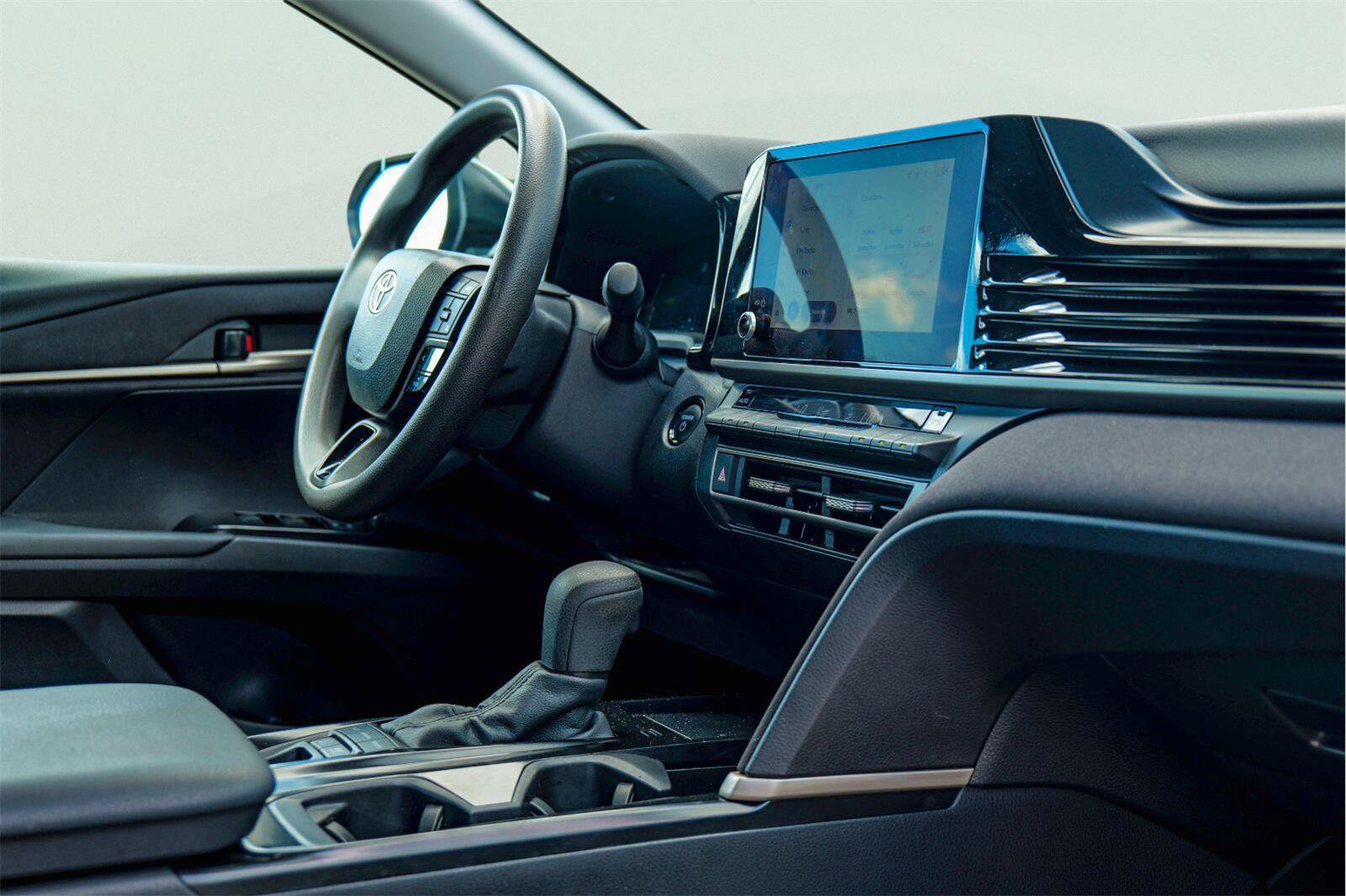 Used 2025 Toyota Camry LE FWD image 19
