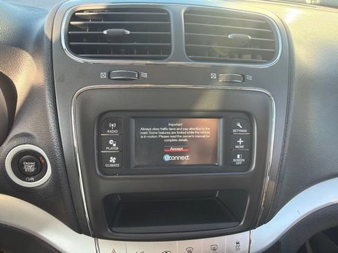 Used 2018 Dodge Journey SE w/ Popular Equipment Group FWD image 10
