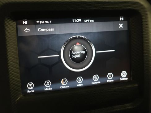 Used 2019 Jeep Wrangler Unlimited Sahara w/ Safety Group image 32