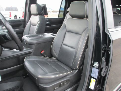 Certified 2021 GMC Yukon XL SLT w/ SLT Premium Package image 19