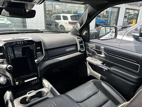 Used 2023 RAM 1500 Laramie AWD/4WD image 12