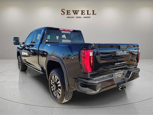 Certified 2024 GMC Sierra 2500 Denali Ultimate image 3