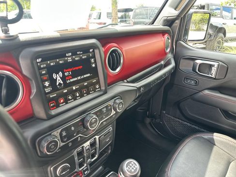 Used 2023 Jeep Wrangler Unlimited Rubicon w/ LED Lighting Group AWD/4WD image 25