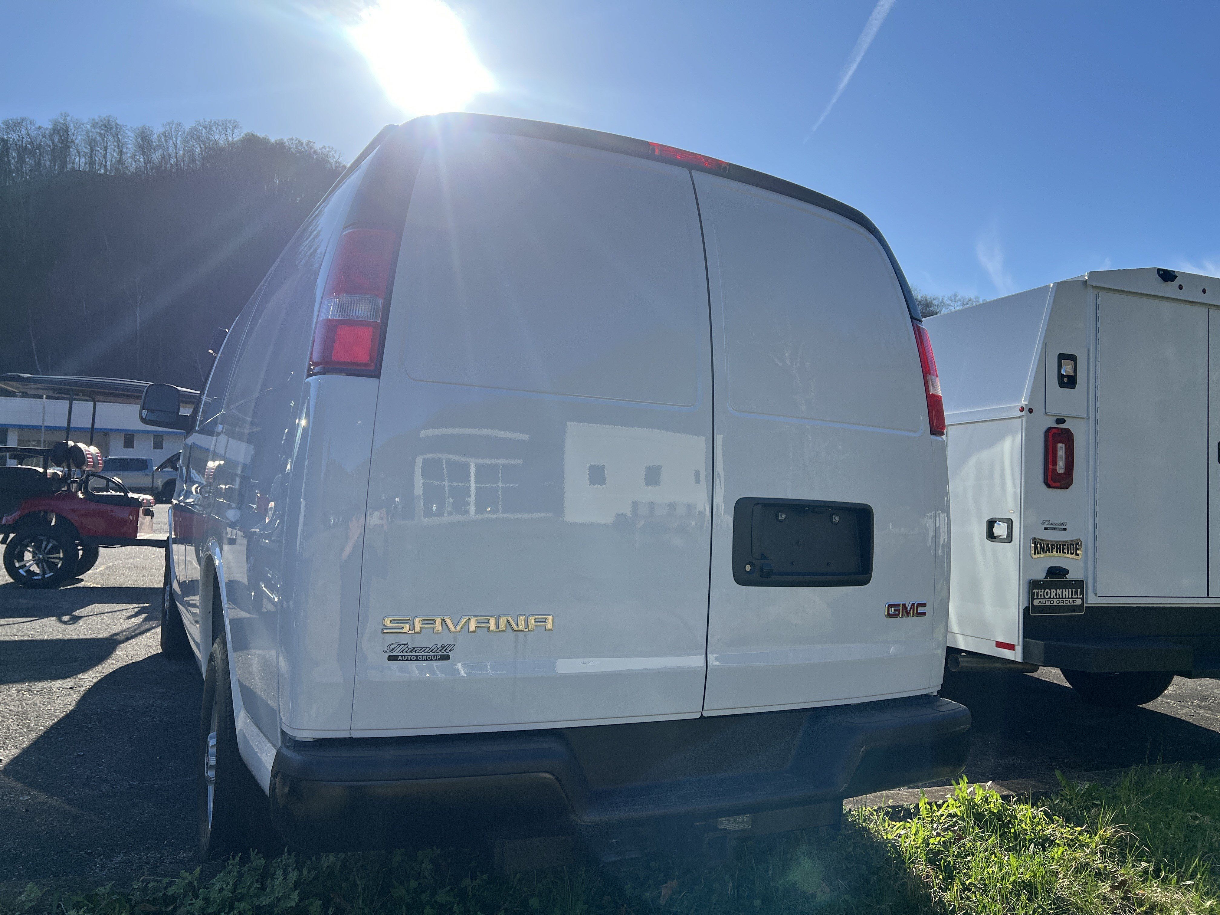 New 2025 GMC Savana 2500 RWD image 4