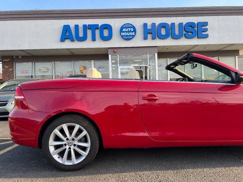 Used 2014 Volkswagen Eos Komfort FWD image 39