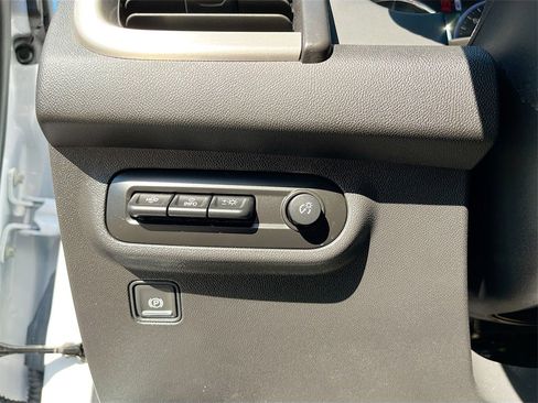 Used 2024 GMC Terrain Denali w/ Denali Premium Package image 10