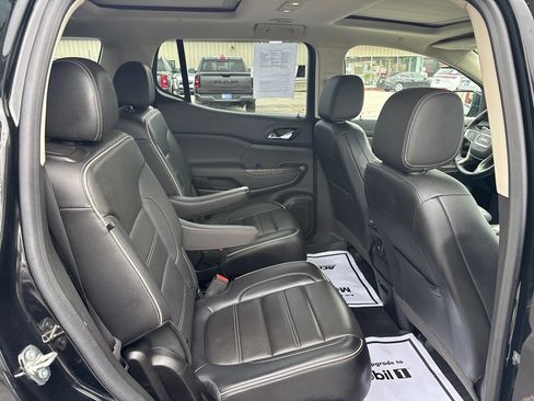 Used 2023 GMC Acadia Denali w/ Black Diamond Edition AWD/4WD image 44