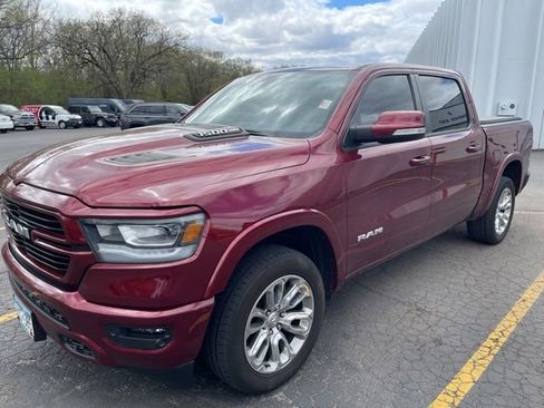 Used 2022 RAM 1500 Laramie w/ Sport Appearance Package AWD/4WD image 3