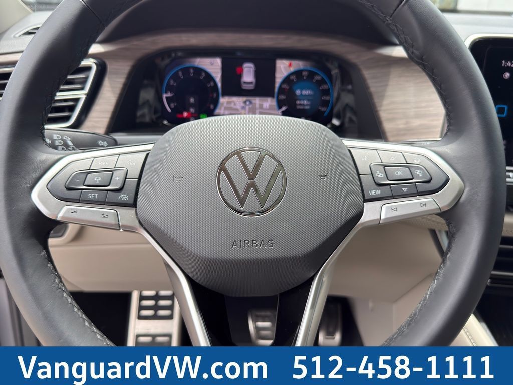 New 2025 Volkswagen Atlas SEL Premium R-Line AWD/4WD image 18