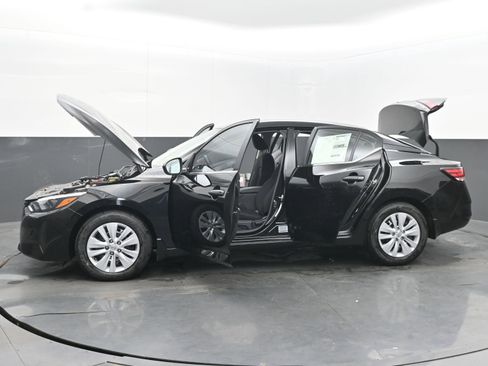 New 2025 Nissan Sentra S image 41