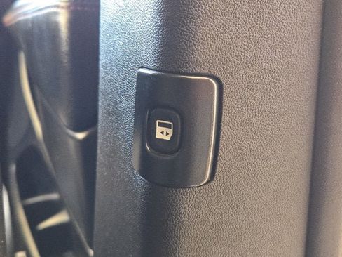 Used 2017 Dodge Grand Caravan GT FWD image 9