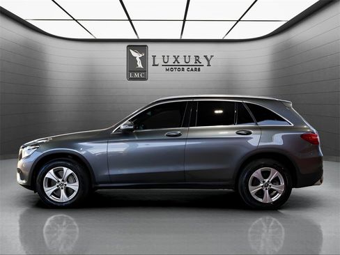 Used 2018 Mercedes-Benz GLC 300 4MATIC image 7