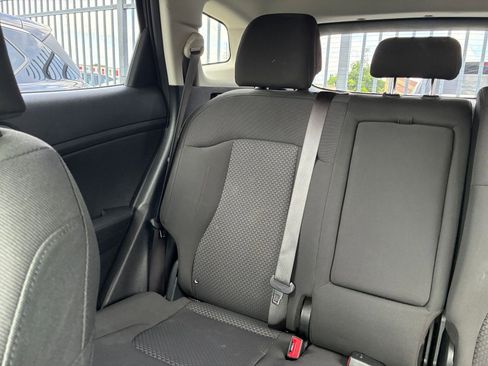 Used 2025 Kia Sportage LX FWD image 34