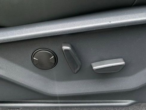 New 2026 Ford Expedition Active image 16