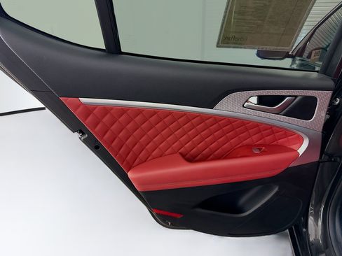 Used 2023 Genesis G70 3.3T w/ Sport Prestige Package image 28