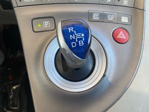 Used 2014 Toyota Prius Three image 19