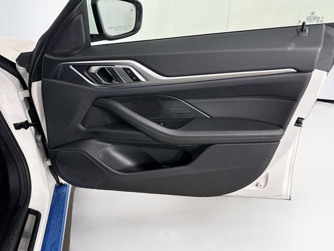 Used 2024 BMW i4 eDrive40 image 34