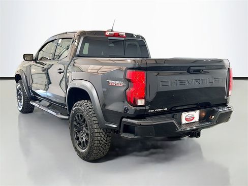 Used 2025 Chevrolet Colorado Trail Boss image 6