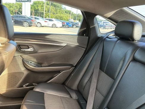 Used 2020 Chevrolet Impala LT FWD image 38