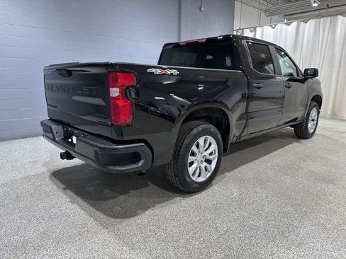 Used 2025 Chevrolet Silverado 1500 Custom w/ LPO, Dark Essentials Package AWD/4WD image 3