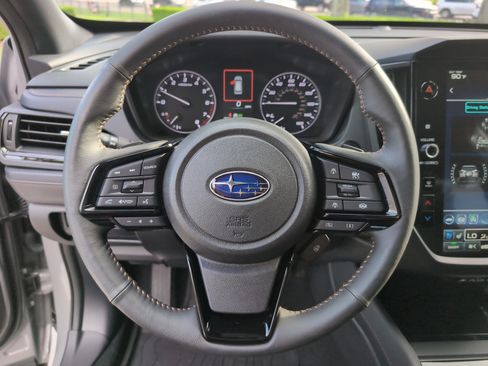 Used 2025 Subaru Forester Touring w/ Popular Package - Touring AWD/4WD image 18