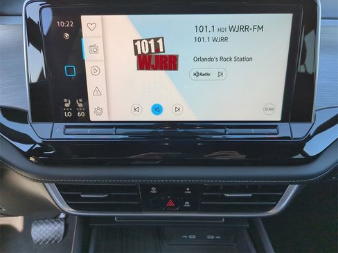 New 2026 Volkswagen Atlas Cross Sport SE image 30