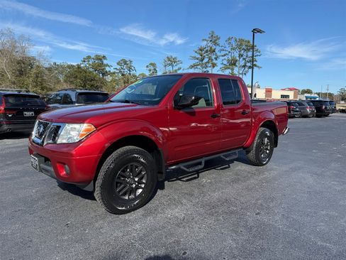 Used 2019 Nissan Frontier SV image 6