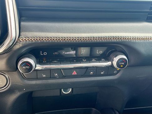 Used 2025 MAZDA CX-50 AWD 2.5 S w/ Premium Plus Pkg image 16