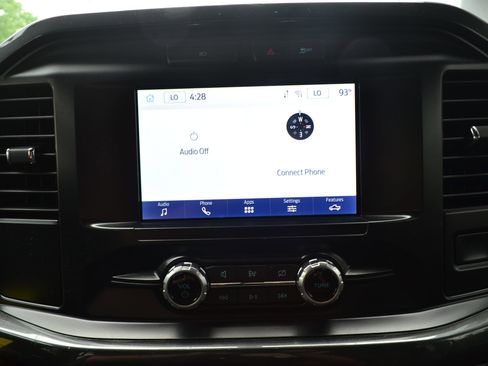 Used 2022 Ford F150 XLT w/ XLT Black Appearance Package image 12