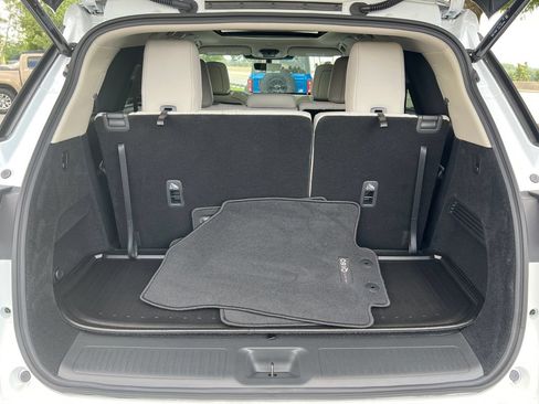 Certified 2026 INFINITI QX60 Luxe w/ Cargo Package FWD image 19