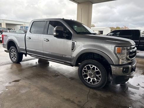 Used 2022 Ford F250 Lariat w/ Lariat Ultimate Package image 2