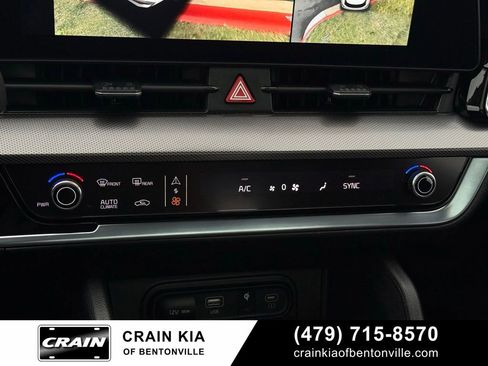 Certified 2025 Kia Sportage SX FWD image 18