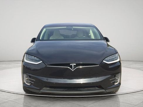 Used 2018 Tesla Model X P100D image 2