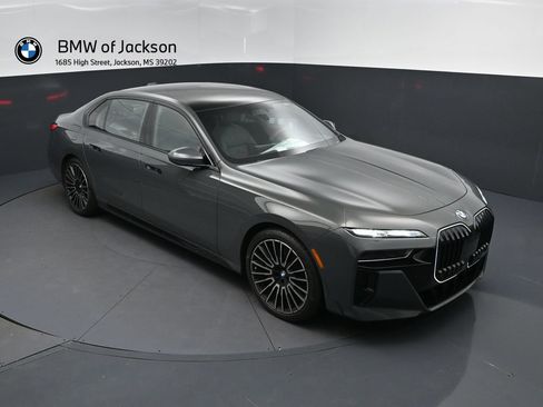 New 2026 BMW 740i w/ Executive Package RWD image 1